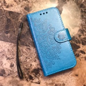 Free w/ Bundle - Teal Magnetic iPhone Case